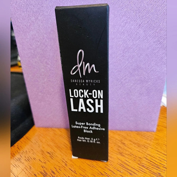 Danessa Myricks Lock on Lash Super Bonding Latex Free Adhesive - Picture 2 of 4